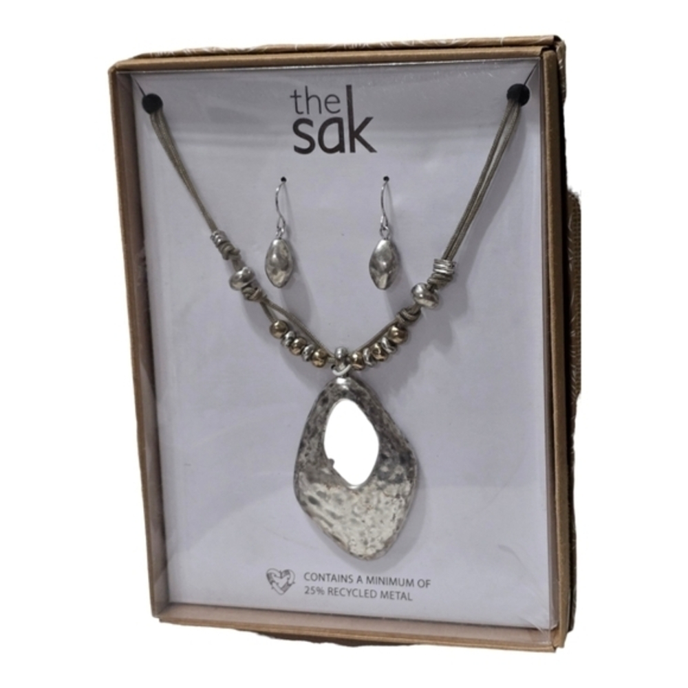 The Sak Hammered Silver Tone Beaded z Pendant Necklace and Earrings New!‎ - Picture 2 of 7